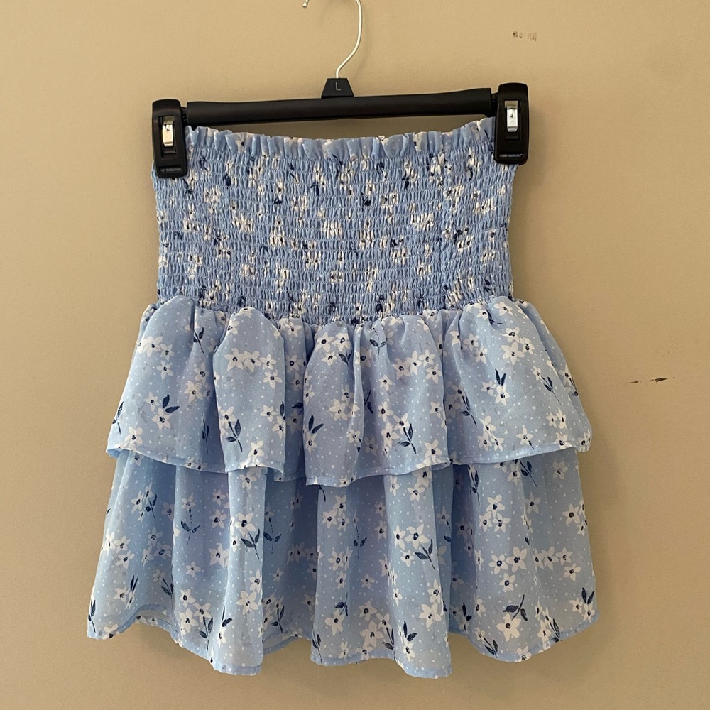 H&M mini skirt. Never worn